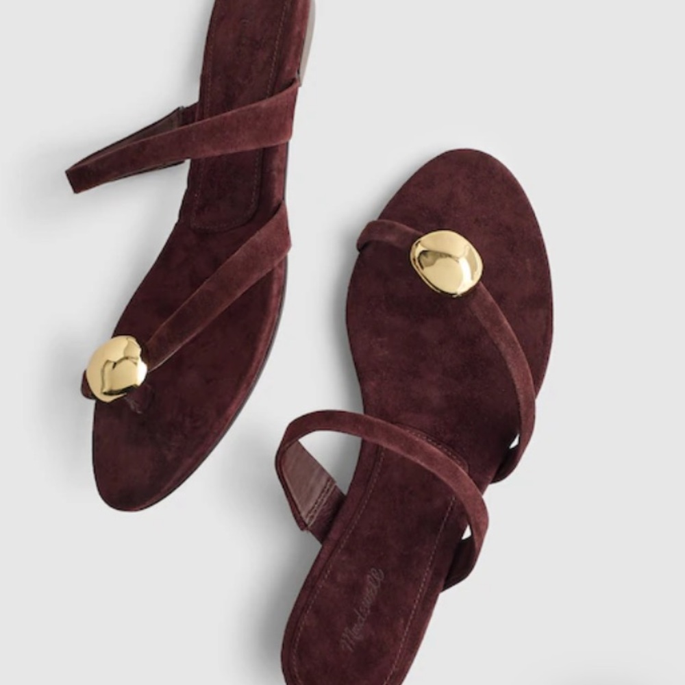 Madewell  
The Mila Organic Hardware Thong Slide Sandal